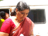 Sumathi Sumathi