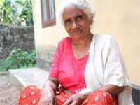 பிரபாகரன் உடலை பார்க்க வேண்டும்-உறவினர் கண்ணீர் பேட்டி  