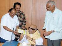 Rs. 10 lakhs aid for Bangalore Tamil Sangam Rs. 10 lakhs aid for Bangalore Tamil Sangam