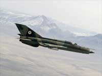Indian Air Force MiG-21 fighter jet crashes, killing pilot Indian Air Force MiG-21 fighter jet crashes, killing pilot
