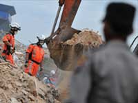 Mudslides Bury Villages in Rural Sumatra Valley Mudslides Bury Villages in Rural Sumatra Valley