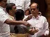 Ruckus in Maha Assembly on Azmi taking oath in Hindi Ruckus in Maha Assembly on Azmi taking oath in Hindi