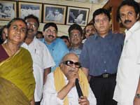 Karunanidhi with family Karunanidhi with family