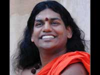 கேரளாவில் பெண் பக்தை வீட்டில் நித்தியானந்தா பதுங்கியதாக தகவல் - போலீஸ் விசாரணை