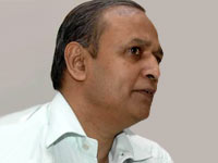 Praveen Kumar Praveen Kumar