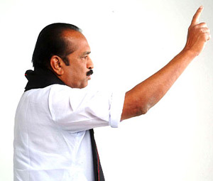 துளைகளை அடைக்கவிடாமல் கேரள அரசு தடுத்துக்கொண்டே இருந்தால்...: வைகோ எச்சரிக்கை