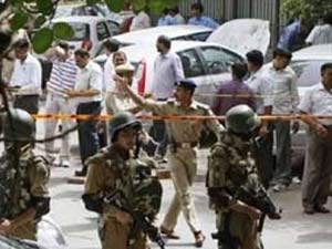 2 hurt in blast at Kolkata hospital 2 hurt in blast at Kolkata hospital