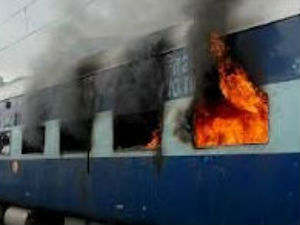 Fire on Tamil Nadu Express Fire on Tamil Nadu Express