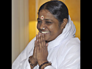 மாதா அமிர்தானந்தமயியை தாக்க முயன்ற வாலிபர் மர்ம சாவு: பரபரப்பு