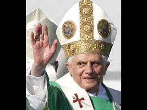 Pope-Benedict-XVI-300 Pope-Benedict-XVI-300