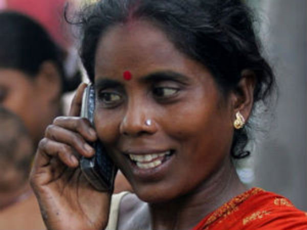 பெண்களுக்குத்தான் செல்போன்
