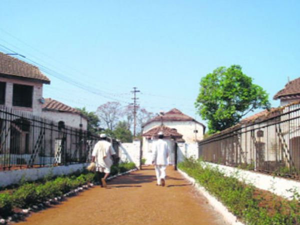 மைசூர் கோர்ட்டில் ஆயுள்