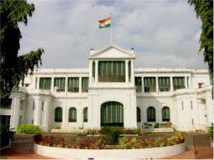 TN students will lay siege to Raj Bhavan on Lankan Tamils TN students will lay siege to Raj Bhavan on Lankan Tamils