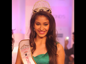 Navneet Kaur Dhillon crowned 50th Femina Miss India 2013 Navneet Kaur Dhillon crowned 50th Femina Miss India 2013