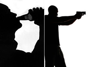 Drunkan policemen clashed Drunkan policemen clashed