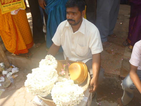 வைகையில் எழுந்தருளல்