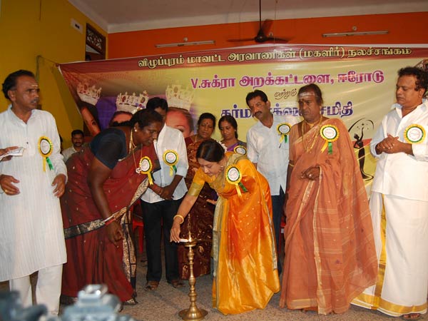 விழுப்புரம் மாவட்ட அரவாணிகள் நல சங்கம்...