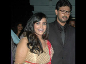 Mimickry fraud: Cheats misuse Durai Dayanithi's wife Anusha's name Mimickry fraud: Cheats misuse Durai Dayanithi's wife Anusha's name