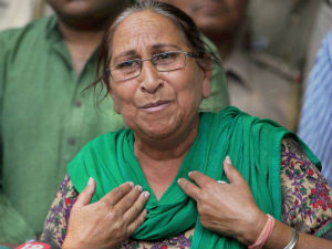 Sarabjit Singh's anguished sister says Pakistan 'stabbed India in the back' Sarabjit Singh's anguished sister says Pakistan 'stabbed India in the back'