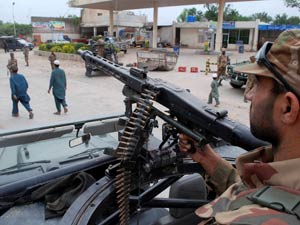 Pakistan votes in landmark election, coalition govt likely Pakistan votes in landmark election, coalition govt likely