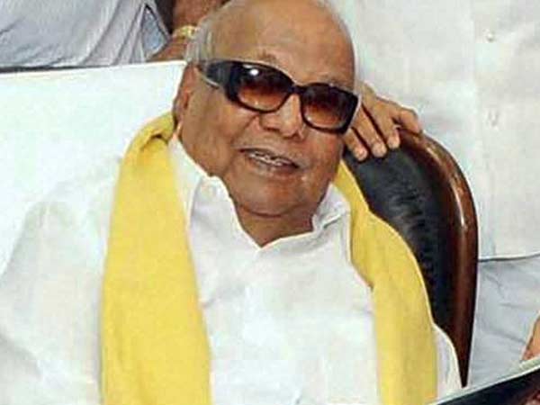 ரூ25 லட்சம் வெள்ள நிவாரண நிதி.. காங்கிரஸை முன்னுதாரணம் காட்டி கருணாநிதி அறிக்கை