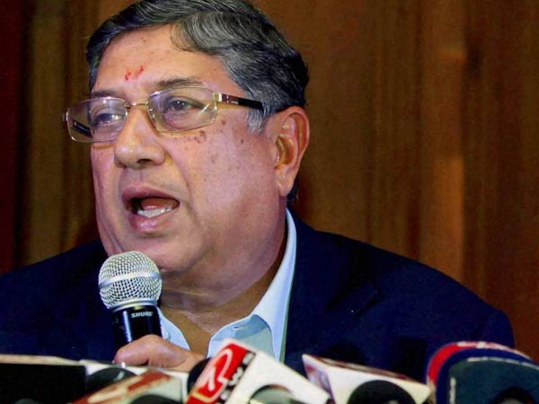 சீனிவாசனுக்கு நெருக்கடி