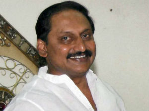 Telangana: Has miffed Andhra CM Kiran Reddy put in his papers? Telangana: Has miffed Andhra CM Kiran Reddy put in his papers?