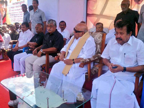 Karunanidhi blasts centre Karunanidhi blasts centre