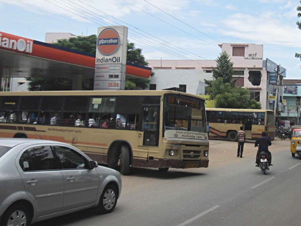 TNSTC buses refuel in private bunks : Public affect TNSTC buses refuel in private bunks : Public affect