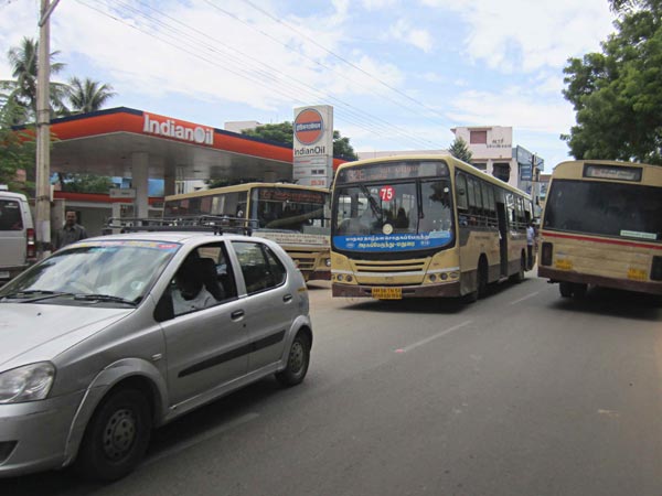 TNSTC buses refuel in private bunks : Public affect TNSTC buses refuel in private bunks : Public affect