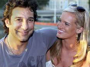 Wasim Akram marries Australian girlfriend Wasim Akram marries Australian girlfriend