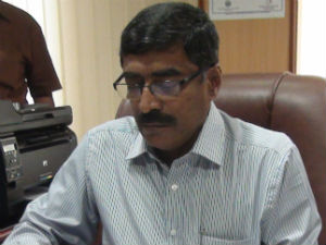Relief to be disbursed to farmers within 15 days, says Tuticorin collector Relief to be disbursed to farmers within 15 days, says Tuticorin collector