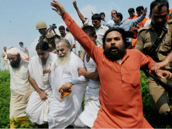 Digvijaya sparks fight on VHP Yatra Digvijaya sparks fight on VHP Yatra