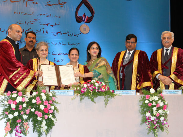 Aamir, Sachar receive honorary doctorate degree from MANUU Aamir, Sachar receive honorary doctorate degree from MANUU