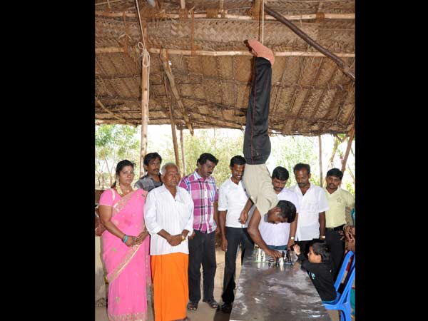 ஏராளமானோர் திரண்டு வந்து பாராட்டு