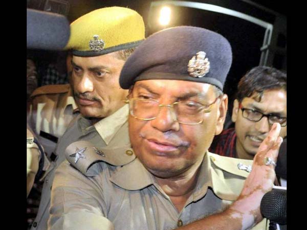 போலீஸுக்கு உரிமை உண்டு