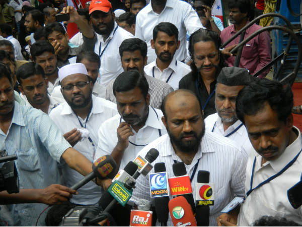 PFI cadres protest against human rights violation PFI cadres protest against human rights violation