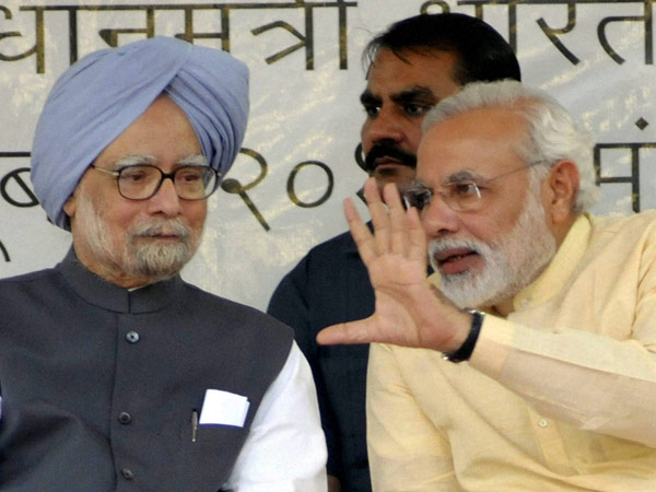 Narendra Modi with Manmohan Singh Narendra Modi with Manmohan Singh