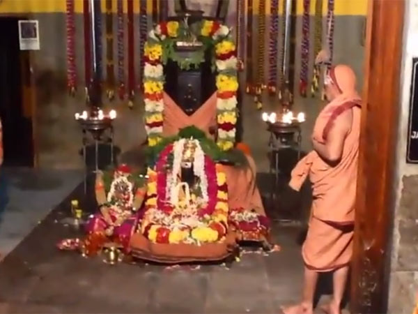 Jayendrar plans for Tirupathi trip Jayendrar plans for Tirupathi trip