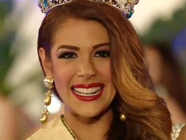 Miss Venezuela, Alyz Henrich, wins Miss Earth 2013 Miss Venezuela, Alyz Henrich, wins Miss Earth 2013