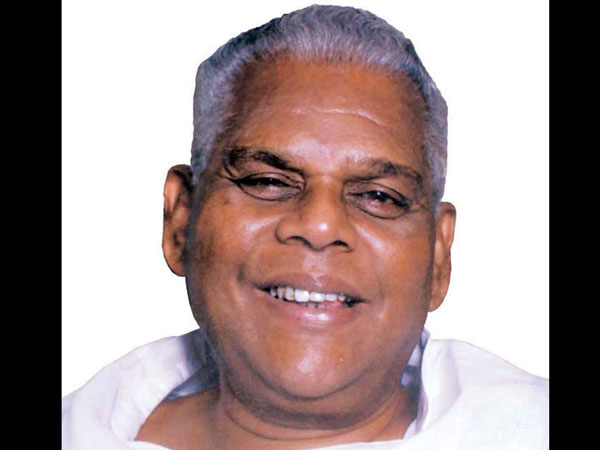 காமராஜரை முன்வைத்து