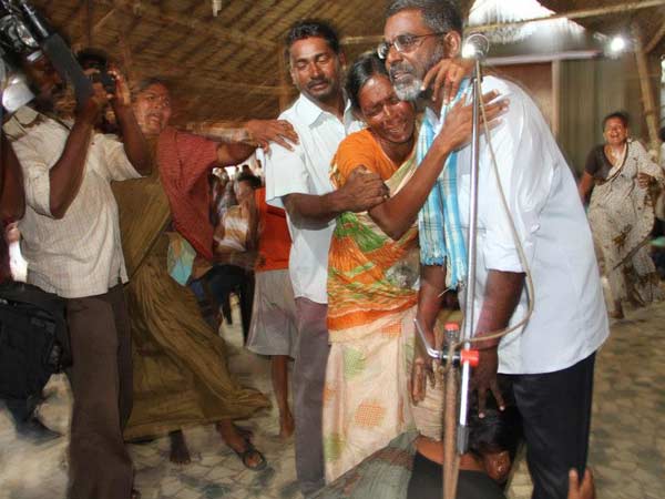 இடிந்தகரைக்கு வெளியிலும் ஆதரவு திரட்ட...