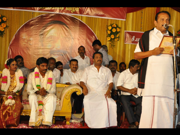 இழிவாக பேசுவதா?