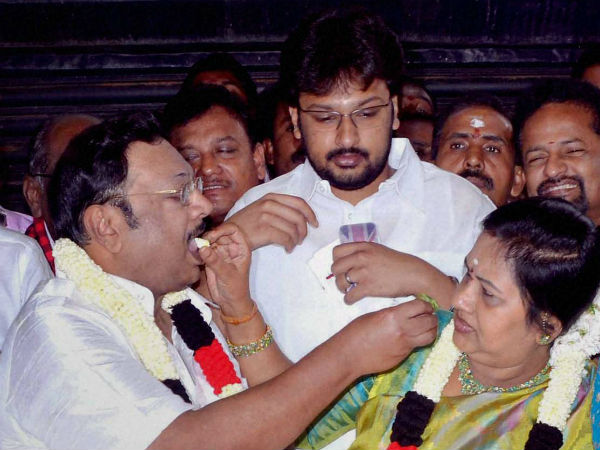 Tomorrow is Azhagiri's B'day: Son Dhaya starts celebration today Tomorrow is Azhagiri's B'day: Son Dhaya starts celebration today