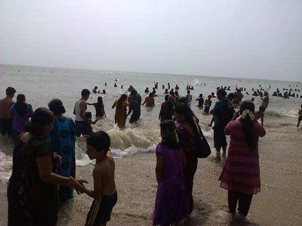 ராமேஸ்வரத்தில்…