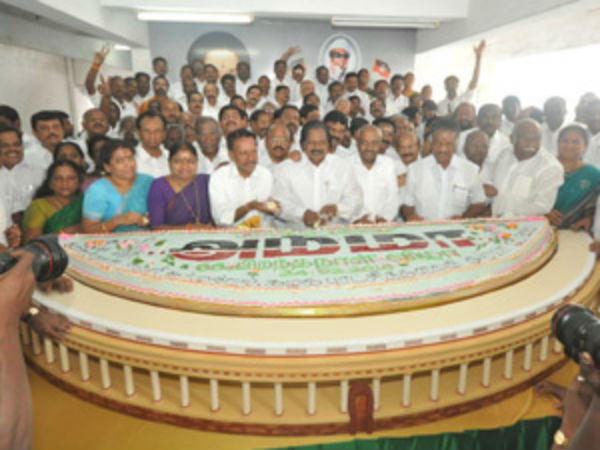 66 கிலோ கேக்