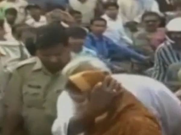 ஏன் அப்படிச் செய்தார்