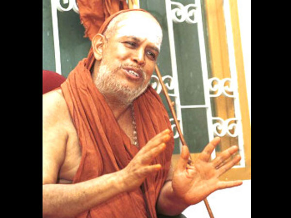 Kashi Shankaracharya slams 'Har Har Modi' chants Kashi Shankaracharya slams 'Har Har Modi' chants