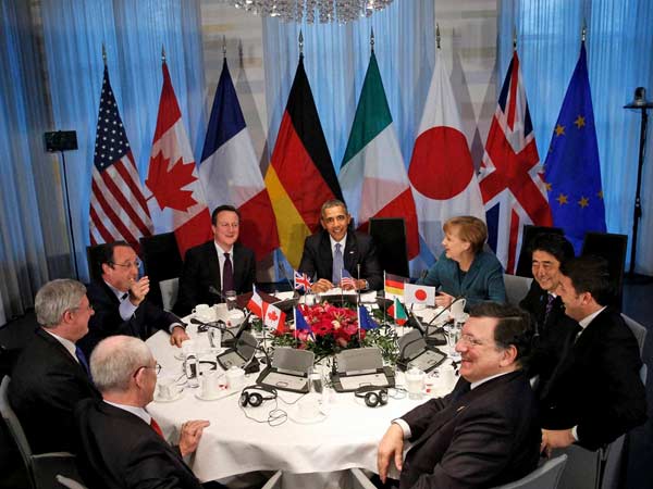 Barack Obama: Russia is a regional power showing weakness over Ukraine Barack Obama: Russia is a regional power showing weakness over Ukraine