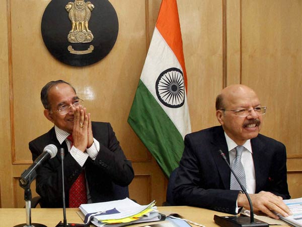 Election Commission doubles compensation for officials an poll duty Election Commission doubles compensation for officials an poll duty